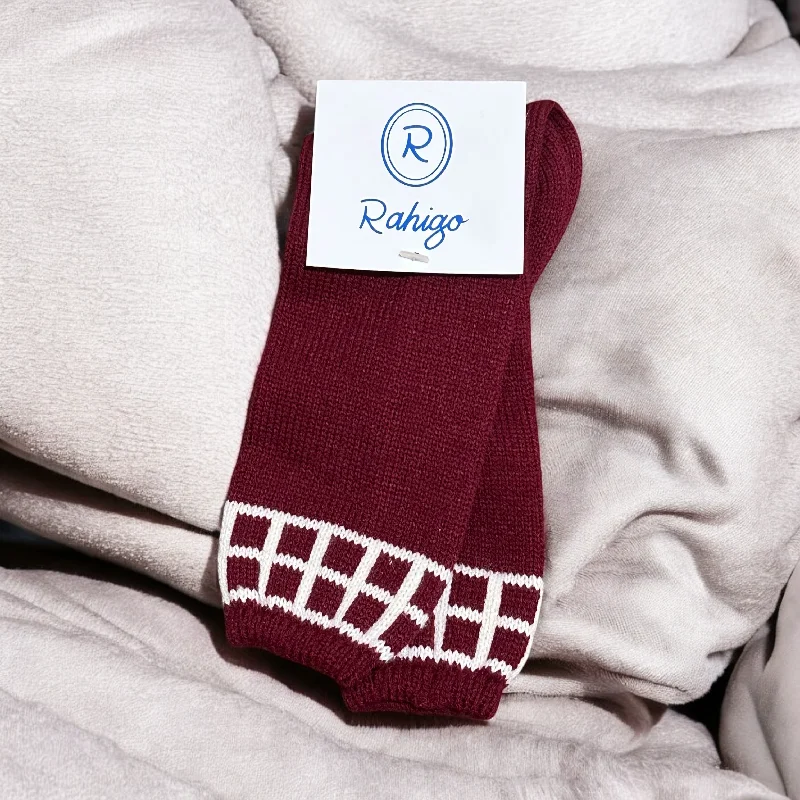 Super Bargain lace dressDark Red Knit Socks