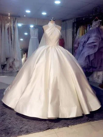Year-End Sale Ball Gown Wedding Dresses Romantic Halter Open Back Luxury Simple Big Bridal Gown JKW307 Year-End Sale Ball Gown Wedding Dresses Romantic Halter Open Back Luxury Simple Big Bridal Gown JKW307